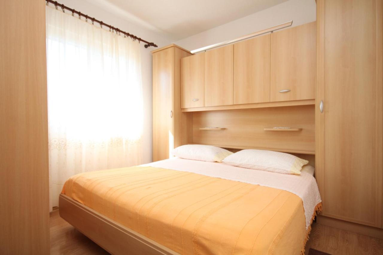 Apartments By The Sea Razanj, Rogoznica - 8361 Exterior photo